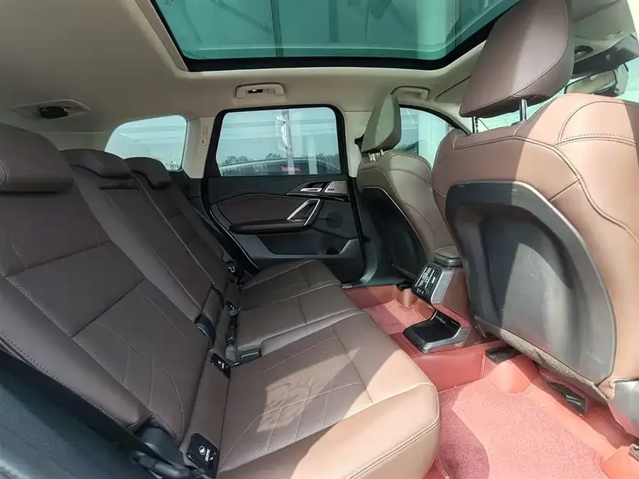 BMW X1 2025 sDrive25Li X Design Package 2025 — миниатюра 4