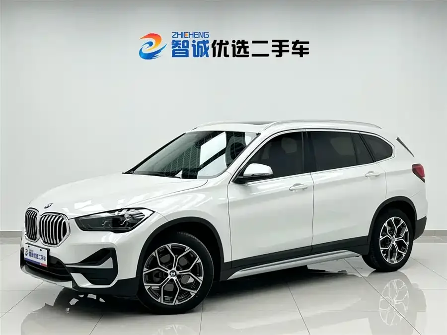 BMW X1 2022 sDrive20Li Fashion Edition 2022 — фото 1, купить с доставкой в Москву