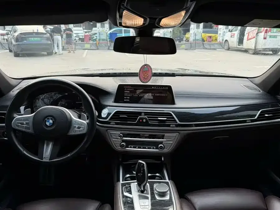 BMW 7 Series BMW 7 Series 2021 730Li M Sport Package 2022 — миниатюра 2