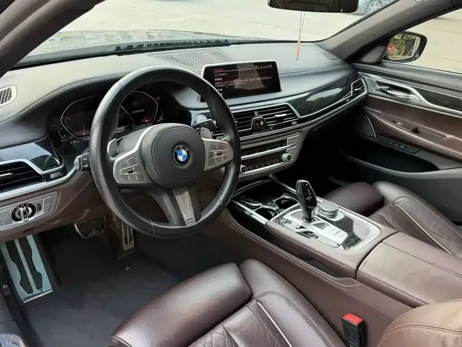 BMW 7 Series BMW 7 Series 2021 730Li M Sport Package 2022 — миниатюра 4