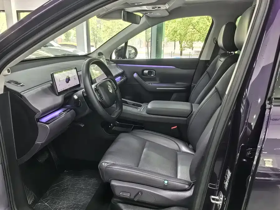 Leapmotor C16 Leapmotor C16 2024 Extended Range 200 Premium Edition 2025 — миниатюра 5