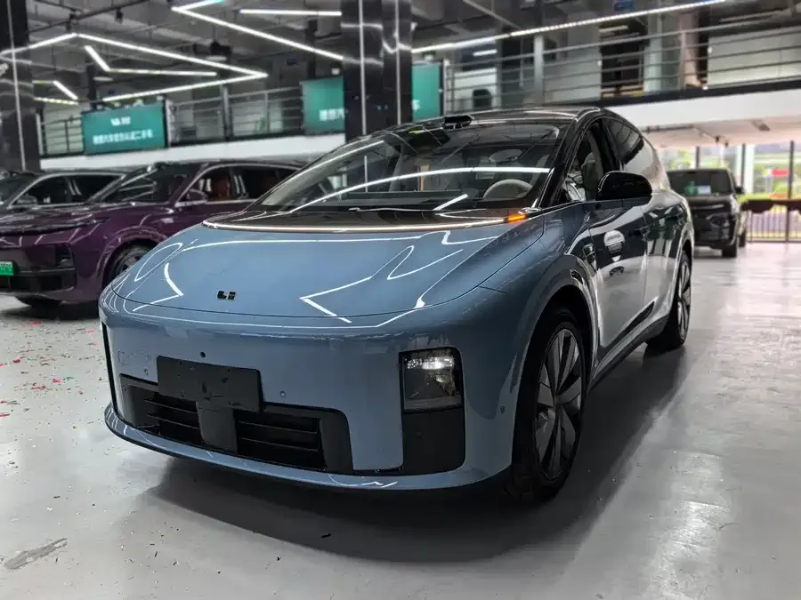 Li Ideal i8 Ideal i8 2025 Standard Edition 2025 — миниатюра 3