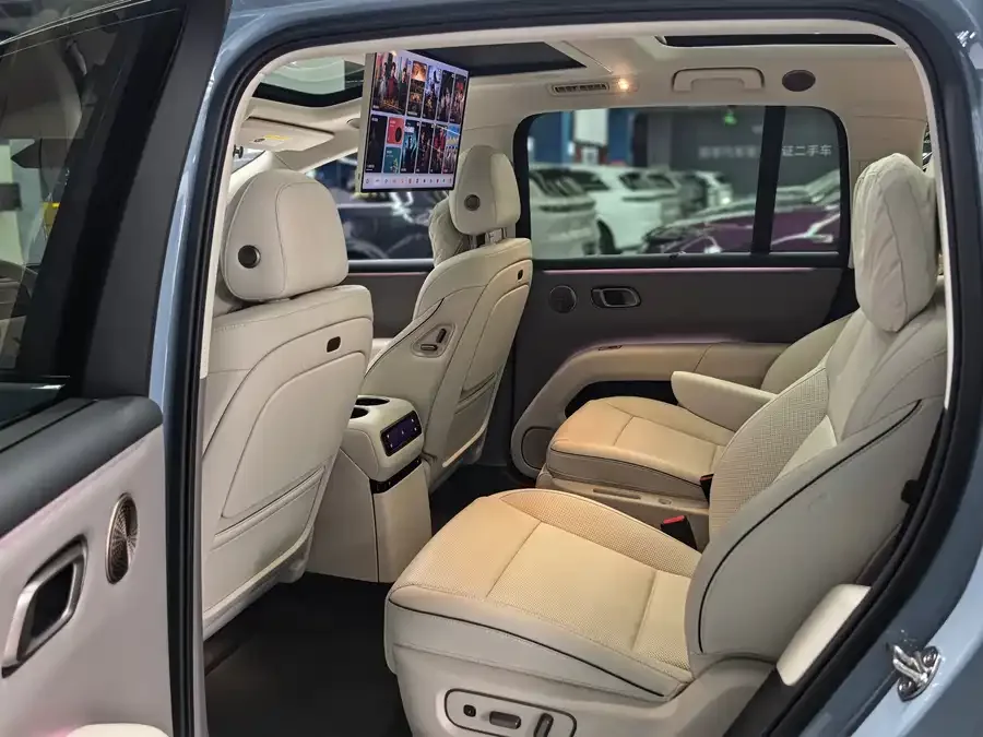 Li Ideal i8 Ideal i8 2025 Standard Edition 2025 — миниатюра 4