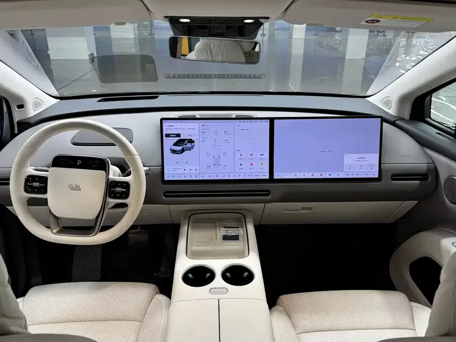 Li Ideal i8 Ideal i8 2025 Standard Edition 2025 — миниатюра 2
