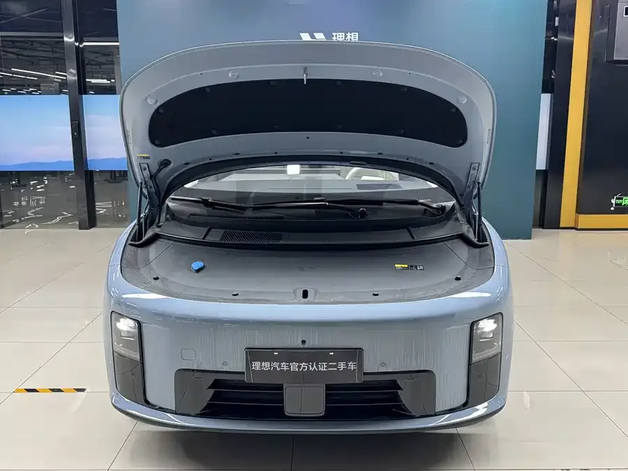 Li Ideal i8 Ideal i8 2025 Standard Edition 2025 — миниатюра 4