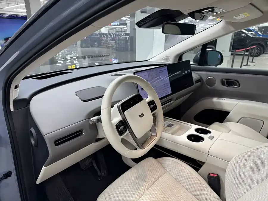 Li Ideal i8 Ideal i8 2025 Standard Edition 2025 — миниатюра 5
