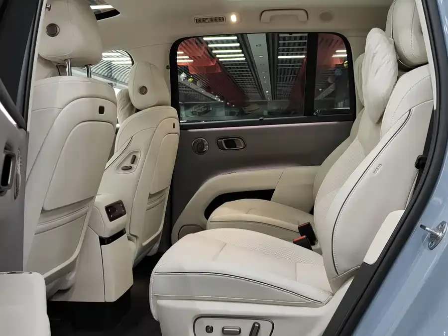 Li Ideal i8 Ideal i8 2025 Standard Edition 2025 — миниатюра 2