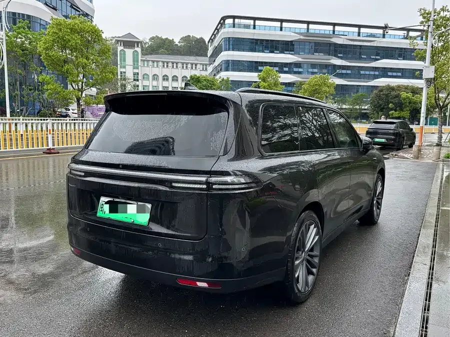 Leapmotor C16 Leapmotor C16 2026 Extended Range 280 LiDAR Smart Edition 5-Seater 2025 — миниатюра 2