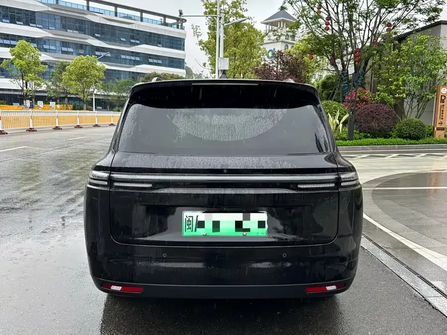 Leapmotor C16 Leapmotor C16 2026 Extended Range 280 LiDAR Smart Edition 5-Seater 2025 — миниатюра 4