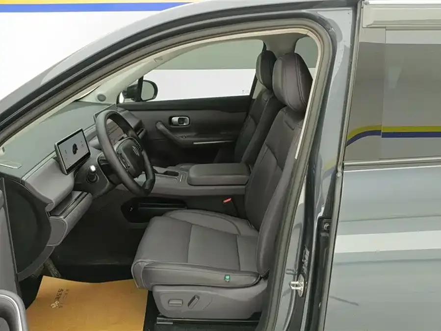 Leapmotor C10 Leapmoo C10 2024 530 Comfort Edition 2025 — миниатюра 3