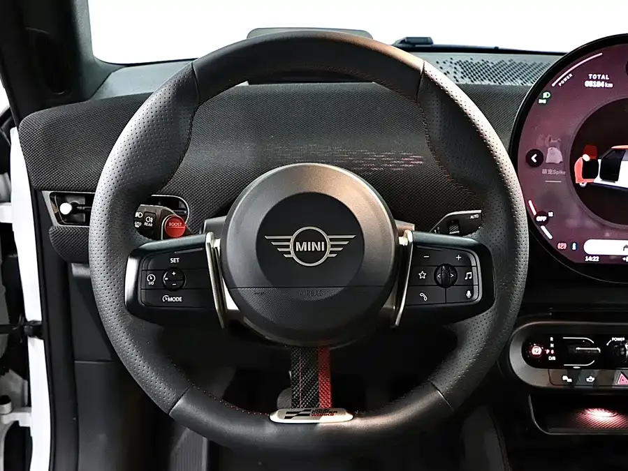 MINI electric JCW ACEMAN MINI JCW ACEMAN ELECTRIC 2025 JOHN COOPER WORKS 2025 — миниатюра 3