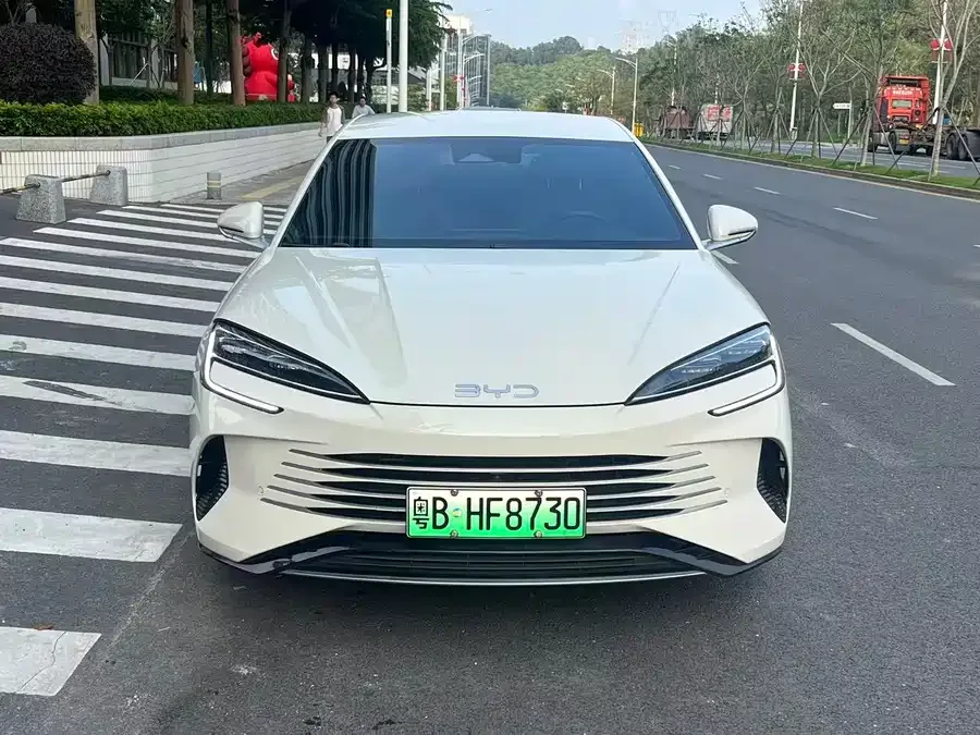 BYD seal 07 DM-i Seal 07 DM-i 2025 DM-i 1.5L 70km Elite 2025 — миниатюра 3