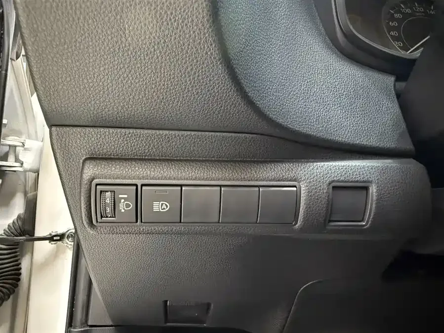Toyota Corolla Corolla 2021 TNGA 1.5L CVT GR SPORT sports version 2022 — миниатюра 3