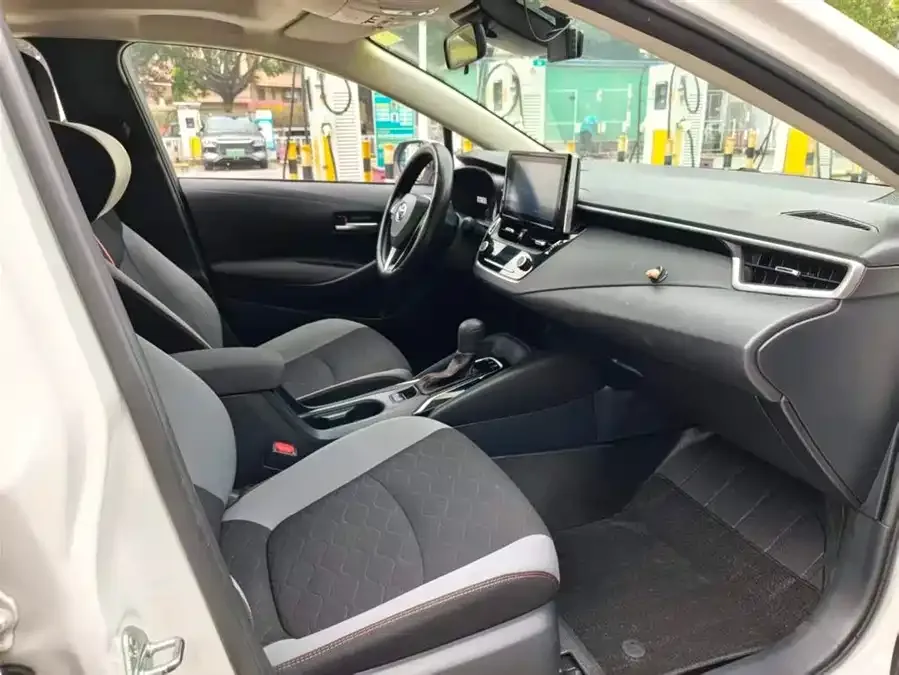 Toyota Corolla Corolla 2021 1.2T S-CVT Elite PLUS Edition 2022 — миниатюра 2