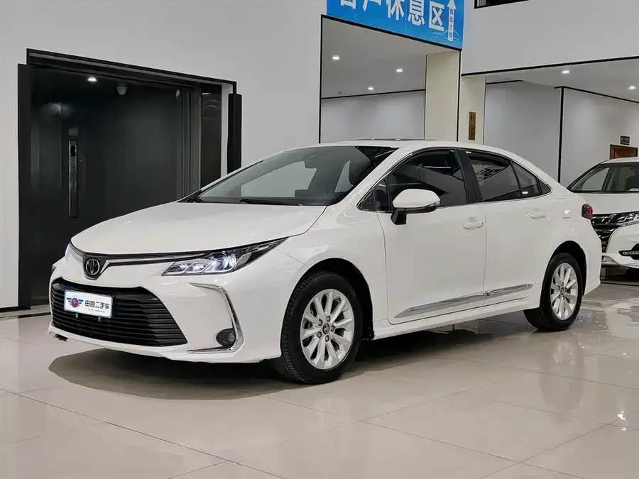 Toyota Corolla Corolla 2021 1.2T S-CVT Elite PLUS Edition 2022 — фото 1, купить с доставкой в Москву