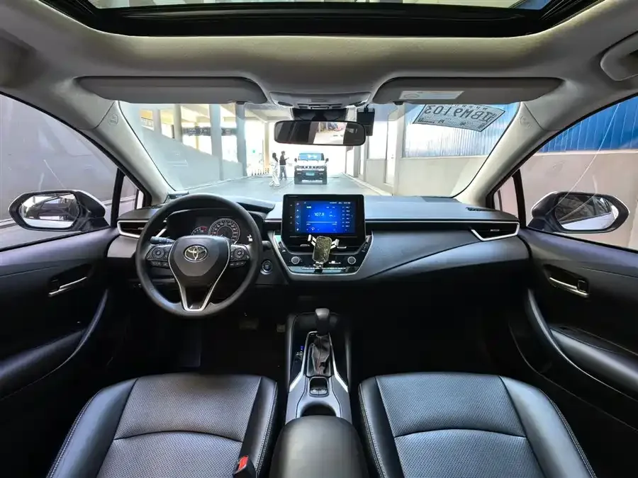 Toyota Corolla Corolla 2021 1.2T S-CVT Elite PLUS Edition 2022 — миниатюра 3