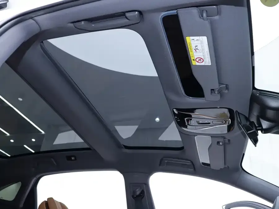 Voyah Lantu light chasing VOYAH 2024 PHEV 4WD Ultra-Long-Range Flagship Edition 2025 — миниатюра 5