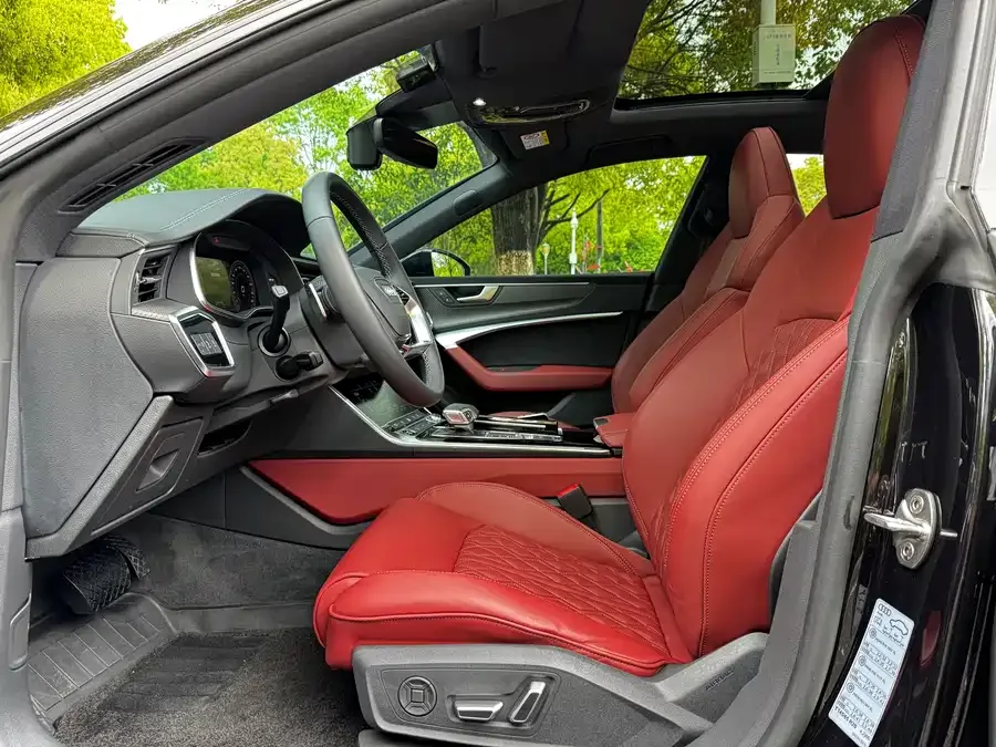 Audi A7L 2023 55 TFSI quattro S-line Black Warrior Edition 2023 — миниатюра 2