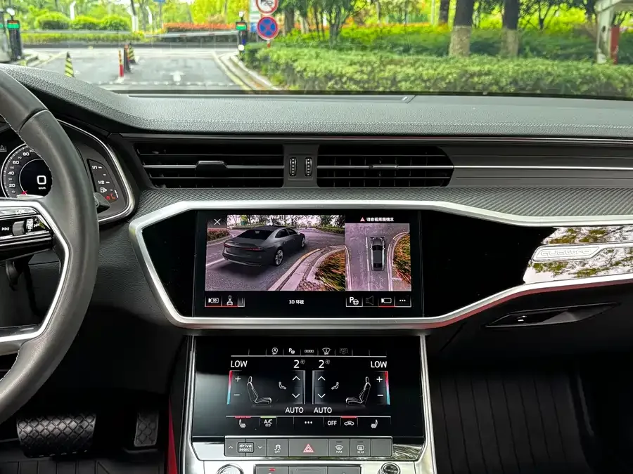 Audi A7L 2023 55 TFSI quattro S-line Black Warrior Edition 2023 — миниатюра 3