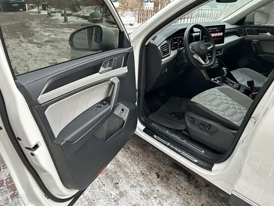 Volkswagen Tayron Tanyue 2023 280TSI 2WD Luxury Plus Advanced Edition 2023 — миниатюра 4