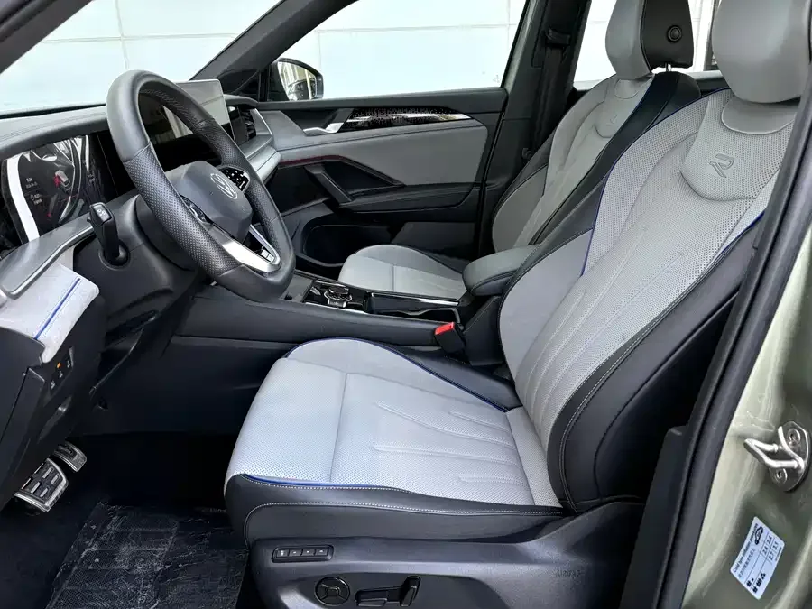 Volkswagen Tayron Tanyue 2025 Tanyue L 380TSI 4WD Luxury Easy Package 2025 — миниатюра 2