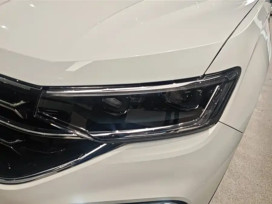 Volkswagen Tayron Tanyue 2023 330TSI 2WD Luxury Plus Advanced Edition 2023 — миниатюра 2