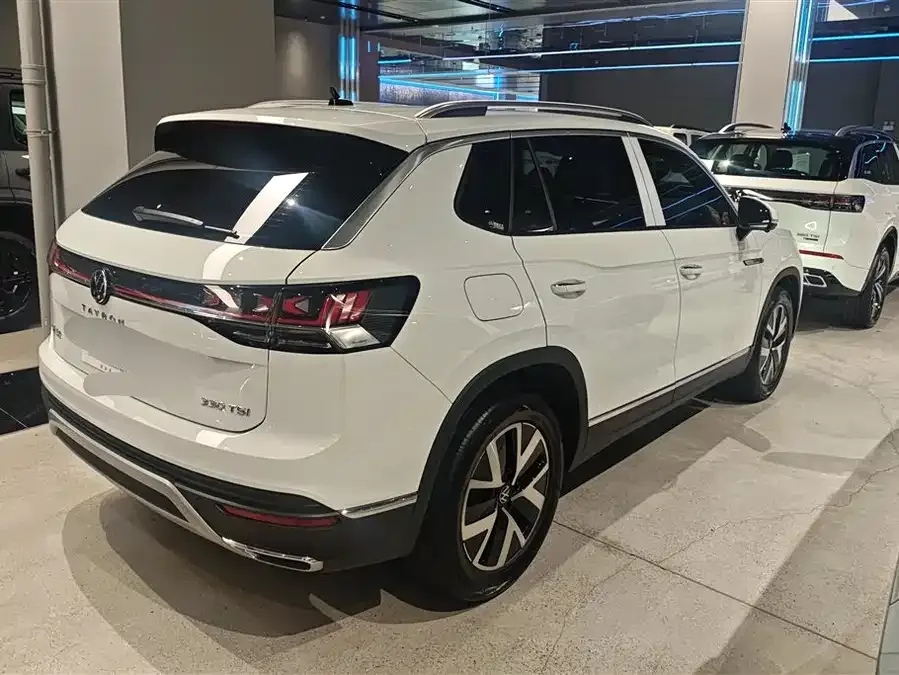 Volkswagen Tayron Tanyue 2023 330TSI 2WD Luxury Plus Advanced Edition 2023 — миниатюра 3