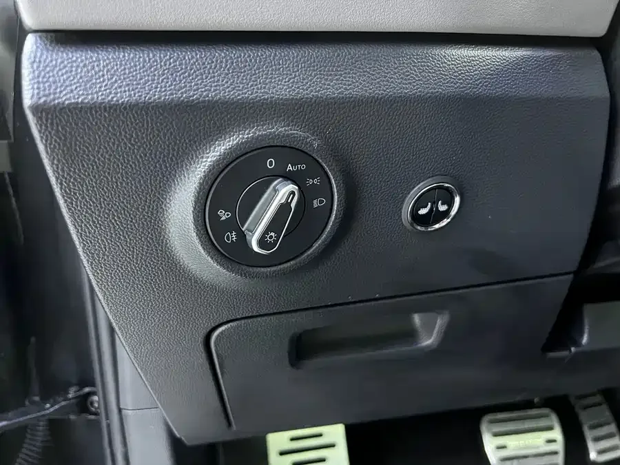 Volkswagen Tayron Tanyue 2023 280TSI 2WD Luxury Plus Advanced Edition 2022 — миниатюра 2