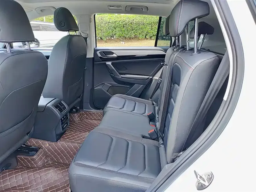 Volkswagen Tayron Tanyue 2021 280TSI 2WD Luxury Smart Edition 2022 — миниатюра 5