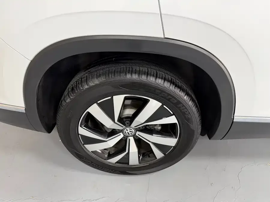 Volkswagen Tayron Tanyue 2022 330TSI 2WD Luxury Smart Edition 2022 — миниатюра 5
