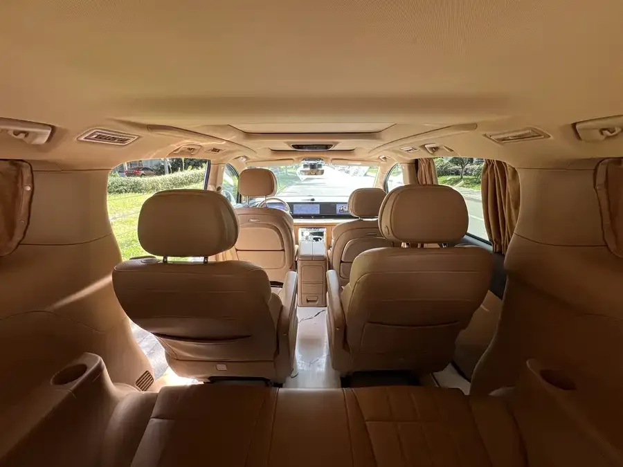 Voyah Lantu Dreamer 2022 Lantu Dreamer Low Carbon Edition + Smart Driving Package 2022 — миниатюра 4