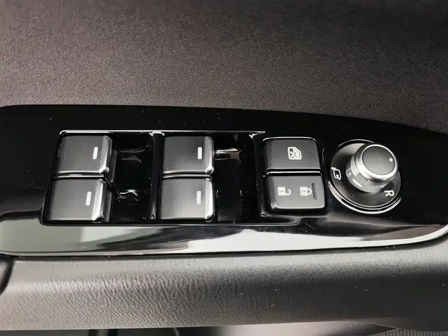 Mazda CX-5 2024 2.0L automatic two-wheel drive smart model 2024 — миниатюра 3
