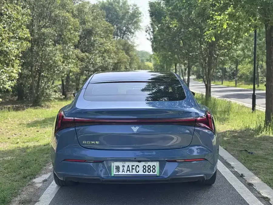 NETA Nezha S Nezha S 2022 pure electric 715km rear-wheel drive mid-size version 2023 — миниатюра 5