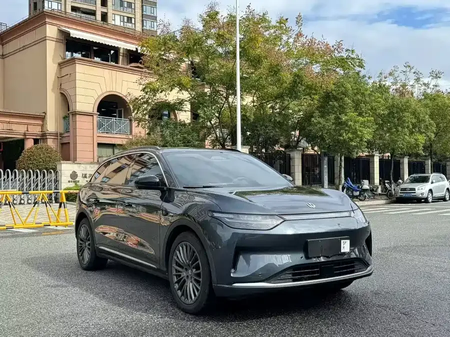 Leapmotor C11 Leapmotor C11 2024 Pure Electric 580 Premium Edition 2025 — миниатюра 3