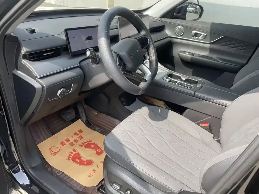 Chery Fengyun T8 Fengyun T8 2025 1.5T 130km Comfort Edition 5-seater 2026 — миниатюра 2