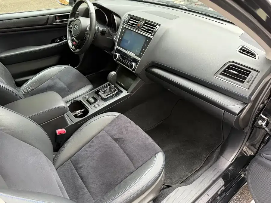 Subaru Legacy 2020 Legacy 2.5i Facelift Honor Limited Edition EyeSight 2022 — миниатюра 4