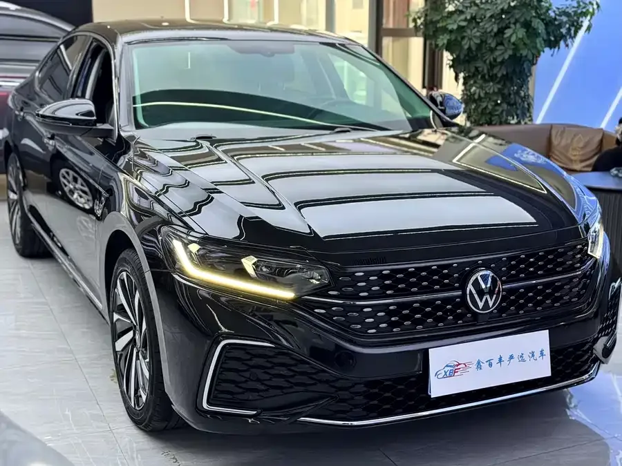 Volkswagen Passat Passat 2023 330TSI Star Elite Edition 2023 — миниатюра 3