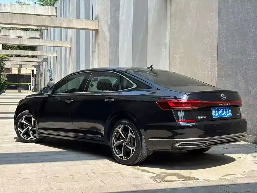 Volkswagen Passat Passat 2024 330TSI Star Elite Edition 2024 — миниатюра 4