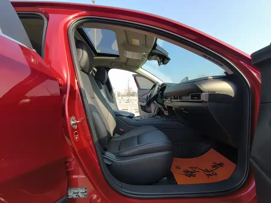 Mazda CX-30 2021 2.0L automatic quality model 2022 — миниатюра 5