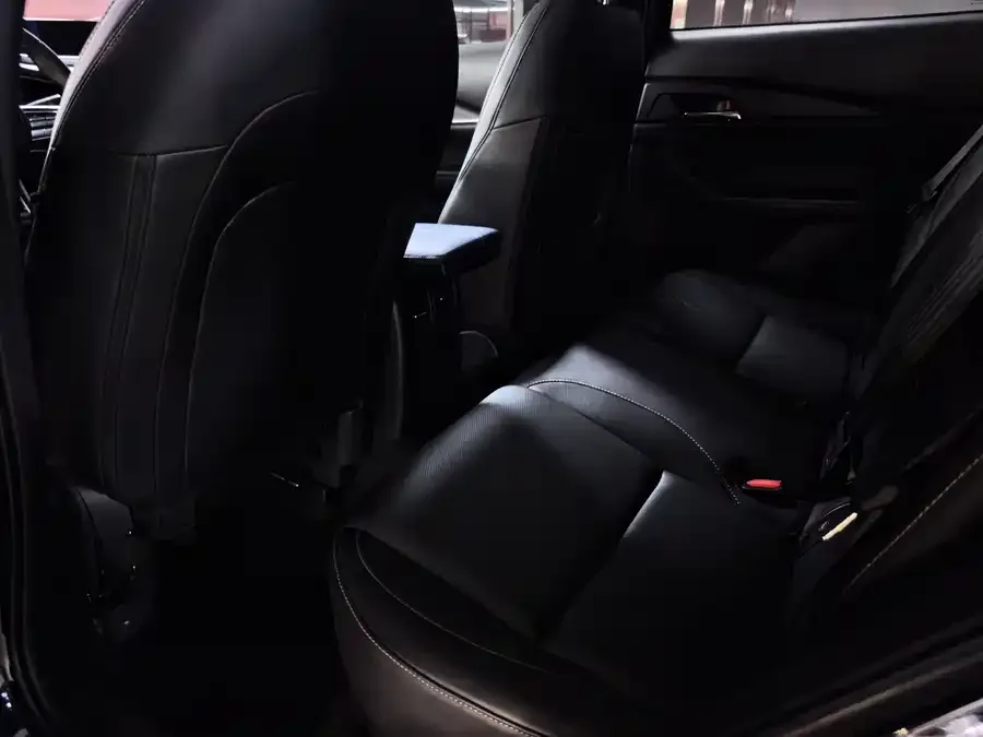 Mazda CX-30 2022 2.0L Automatic Elegance Edition 2023 — миниатюра 4