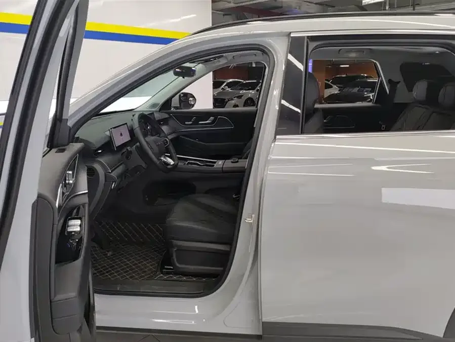 Chery Fengyun T9 Fengyun T9 2025 Model 120 Long Range Deluxe 7-Seat Lithium Iron Phosphate 2025 — миниатюра 3