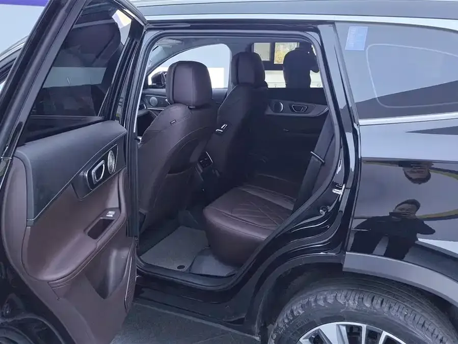 Chery Tiggo 8 PRO Tiggo 8 PRO 2024 Champion Edition 390T 2WD Peak Edition 7 seats 2024 — миниатюра 5
