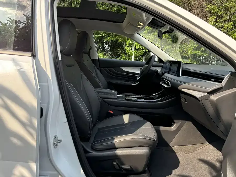 Venucia Big V DD-i Venucia V DD-i 2025 Orca 150km Joyful Tour Edition 2025 — миниатюра 5