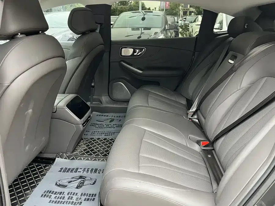 Roewe Feifan F7 Feifan F7 2023 Advanced Edition 2023 — миниатюра 2
