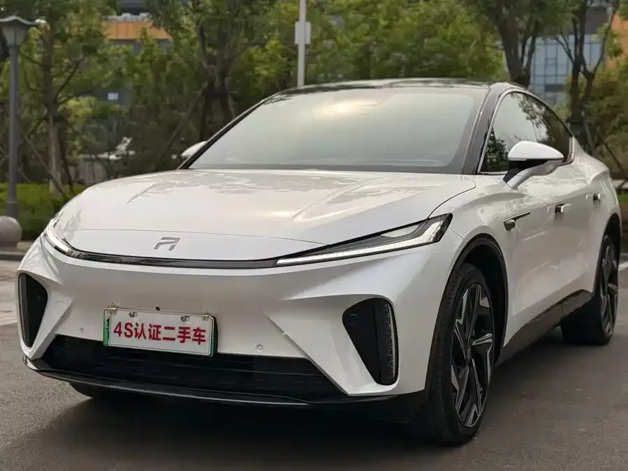 Roewe Feifan R7 Feifan R7 2024 Advanced Edition 2024 — фото 1, купить с доставкой в Москву