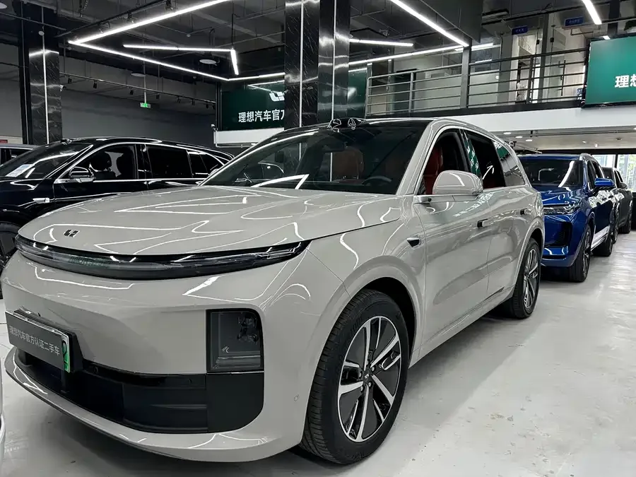 Li Xiang L6 2025