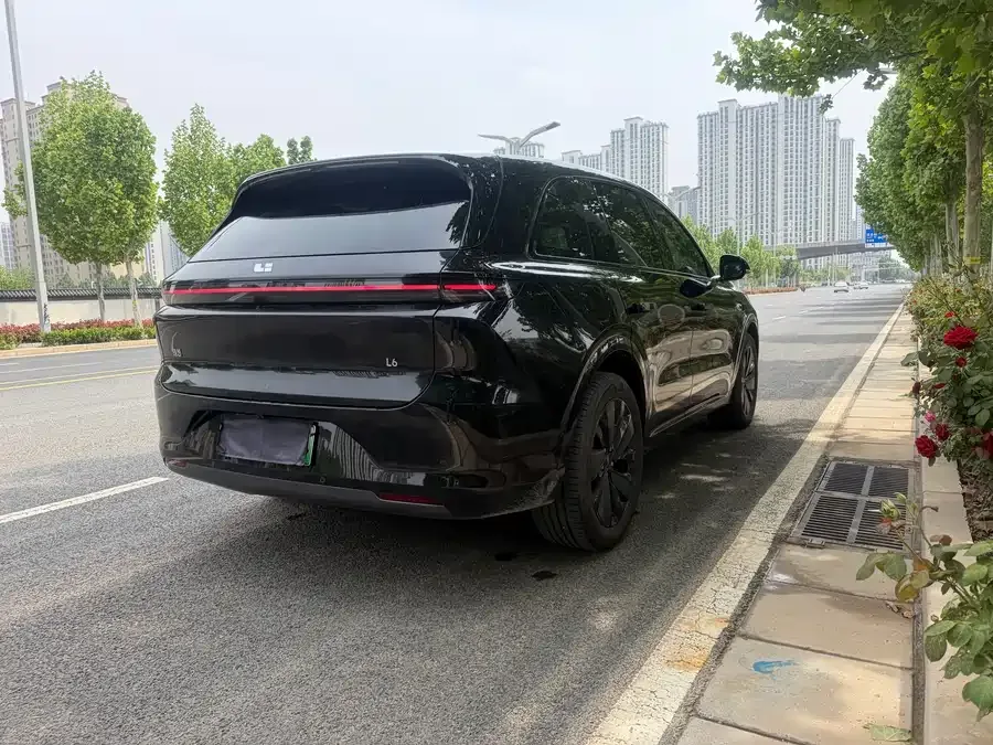 Li Xiang L6 Ideal L6 2025 Max Smart Renewal Edition 2025 — миниатюра 4