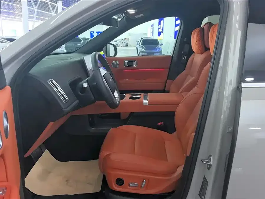 Li Xiang L6 Ideal L6 2025 Max Smart Renewal Edition 2025 — миниатюра 3