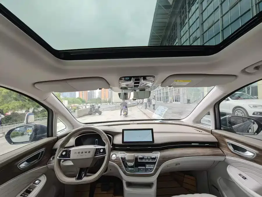 Roewe iMAX8 New Energy Roewe iMAX8 New Energy 2022 Gold Edition 2024 — миниатюра 4
