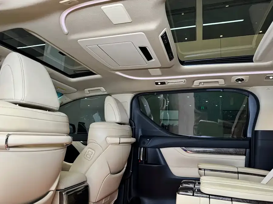 Toyota Alphard Alfa 2021 Dual Engine 2.5L Premium Edition 2023 — миниатюра 3